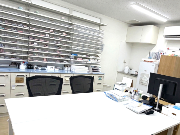 store302 ピース薬局 北花田店